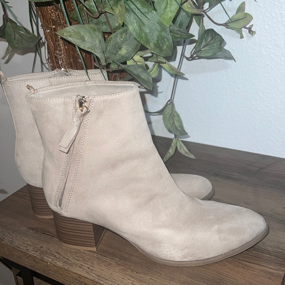 Old Navy Suede Booties Size 8